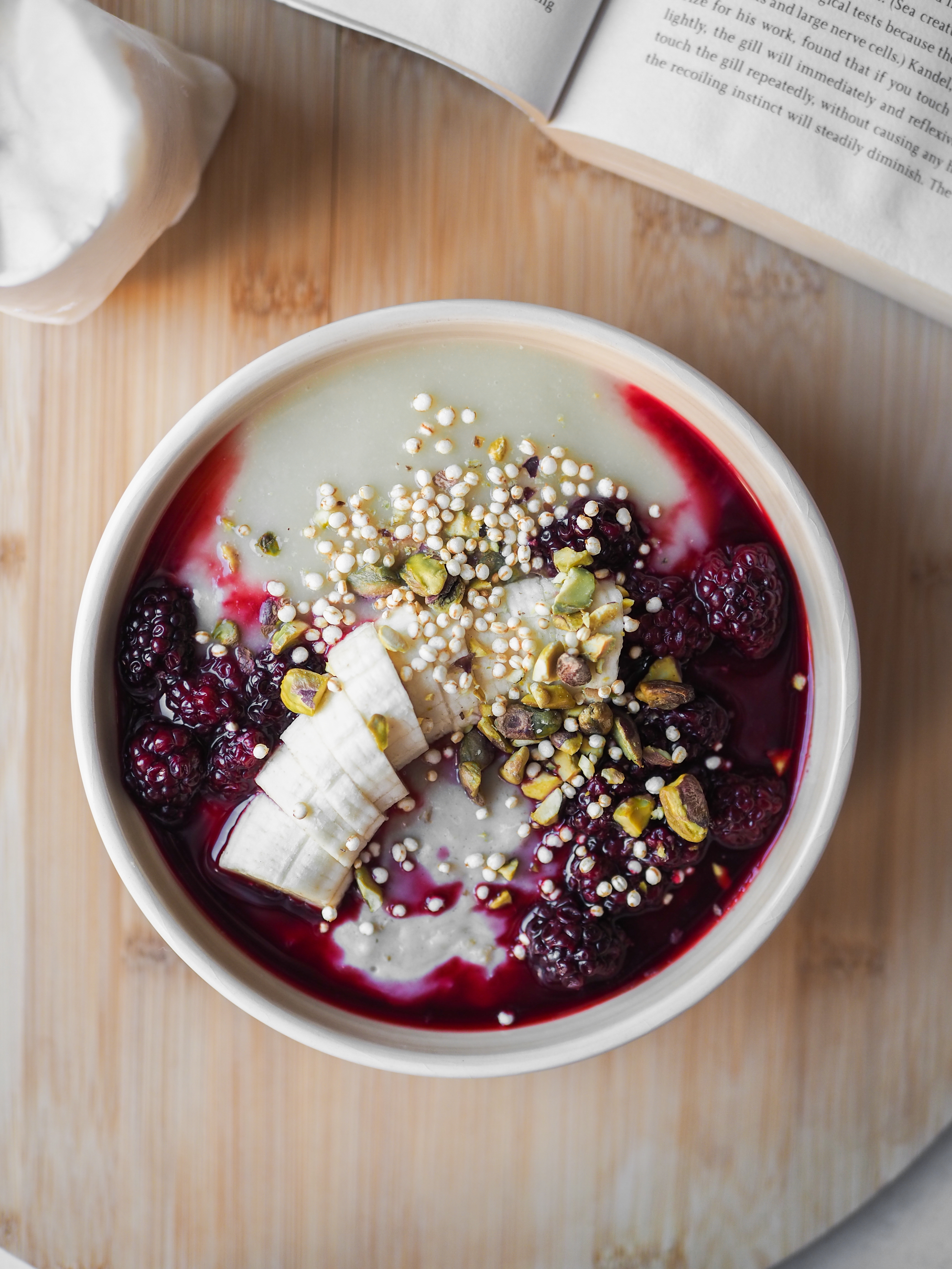 Berry oatmeal